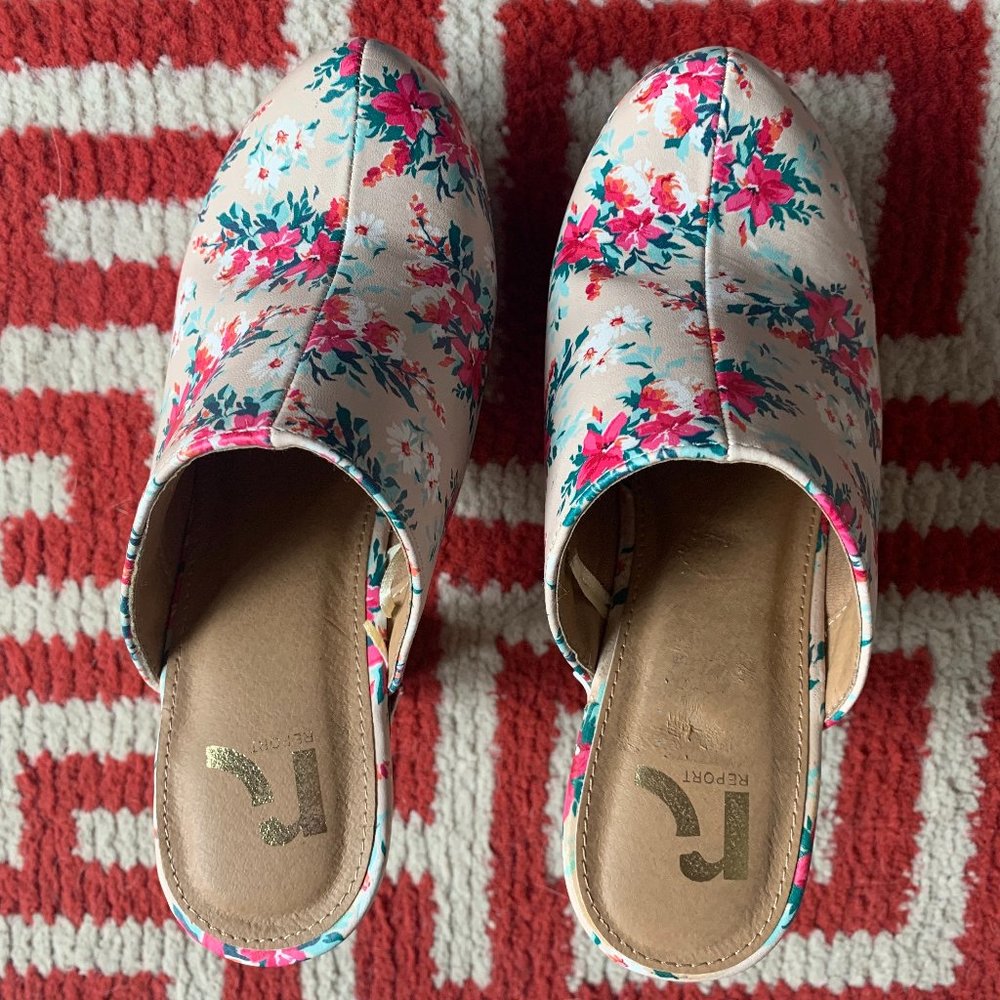 Report Theresa Women's Floral Platform Clogs